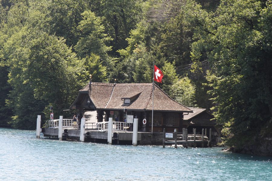 Schiffssteg am Rütli am Vierwaldstättersee