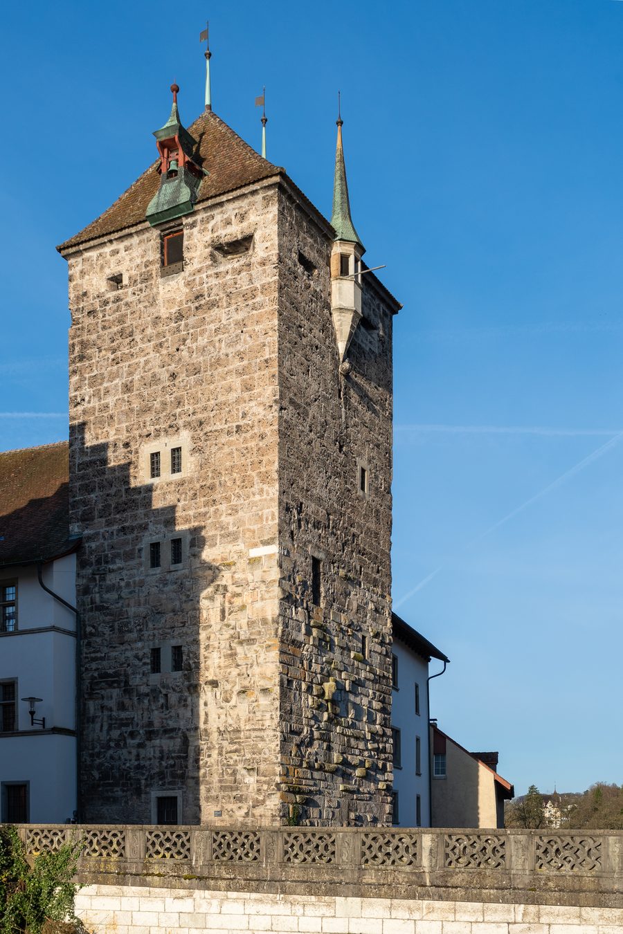 Schwarzer Turm in der Altstadt von Brugg im Kanton Aargau