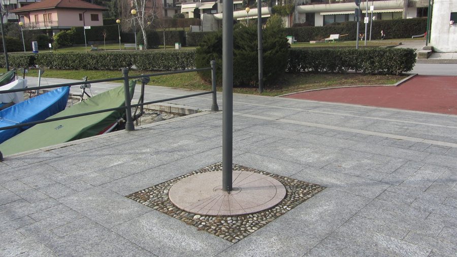 Meridiana in Feriolo bei Baveno