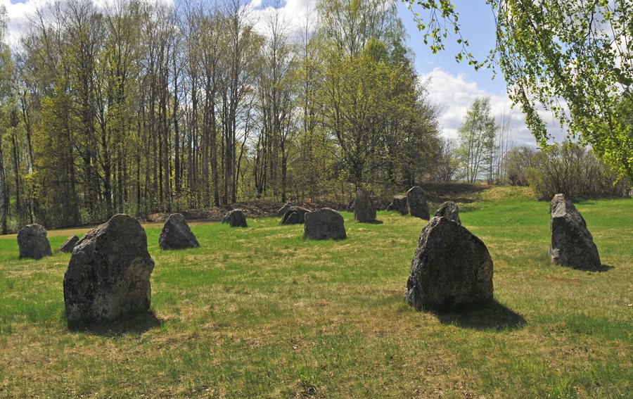 File:Norrby stenar Hallsberg 2.jpg