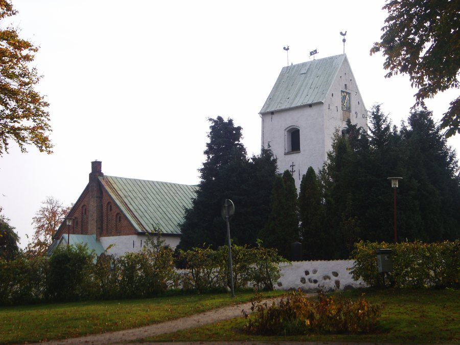 File:Vellinge kyrka, den 13 oktober 2008.JPG