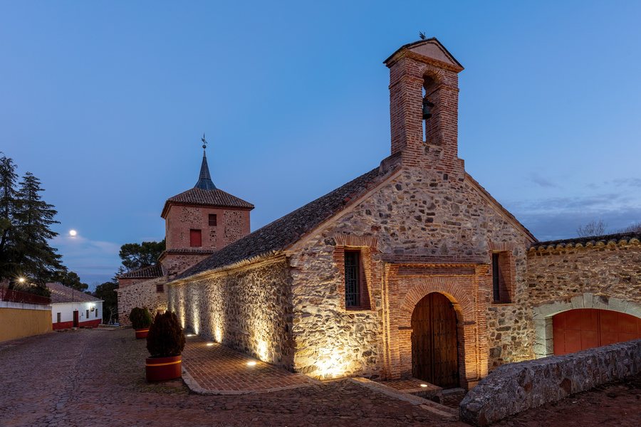 File:Santuario de Nuestra Señora de las Virtudes, Santa Cruz de Mudela, Ciudad Real, España, 2021-12-18, DD 28-30 HDR.jpg