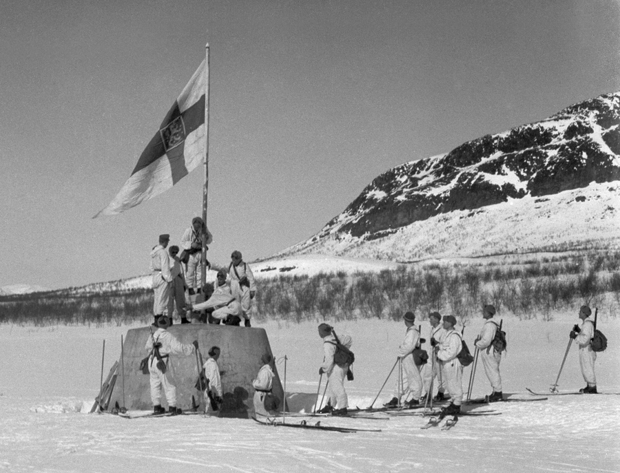 Scene at the three-country boundary stone near Kilpisjärvi on 27 April 1945