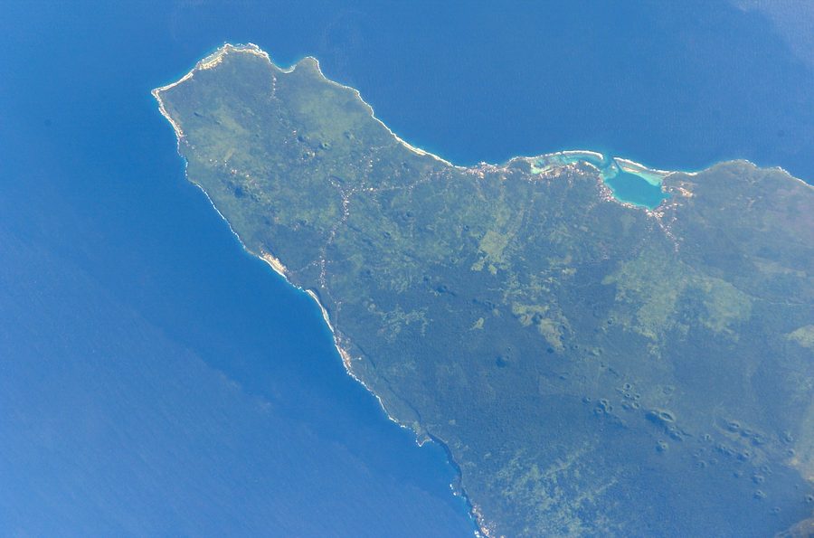 Westspitze der Insel Savaiʻi mit Asau Bay im Distrikt Vaisigano, Samoa