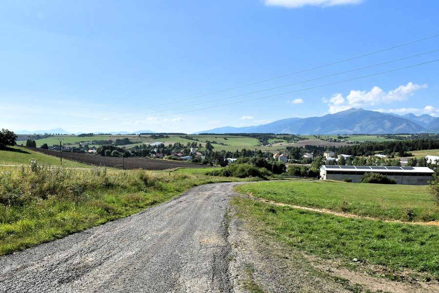 Blick auf die Gemeinde Hybe von Osten
