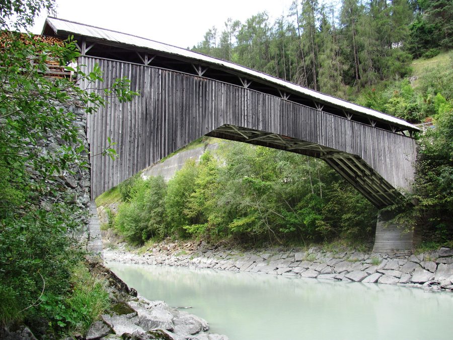 Fußgängerbrücke Alter Zoll/Lochbrücke in Fließ, Tirol