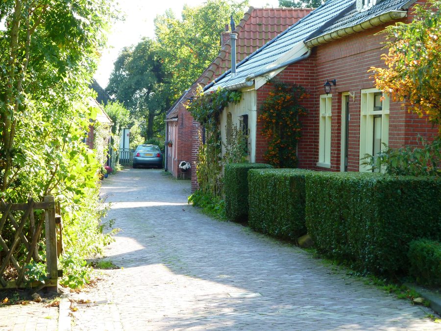 Kleine Straat in Adorp