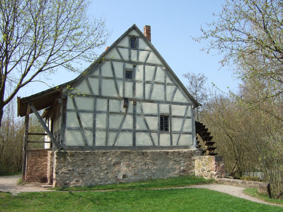 Wiederaufgebaute Flederichsmühle im Freilandmuseum Bad Windsheim
