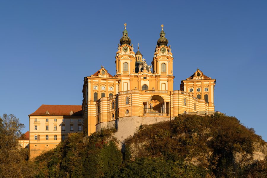 Stift Melk von Westen
