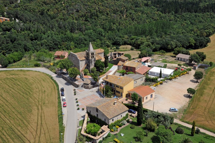 File:Sant Andreu, Estanyol.JPG