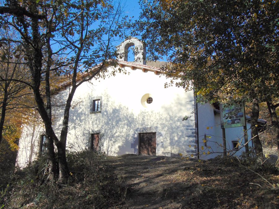 File:Ermita de Sant Nazari - Sant Pere de Torelló (Osona) (1).jpg