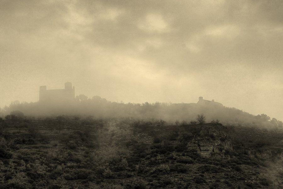 File:Col·legiata de Santa Maria de Mur (Castell de Mur) - 2.jpg
