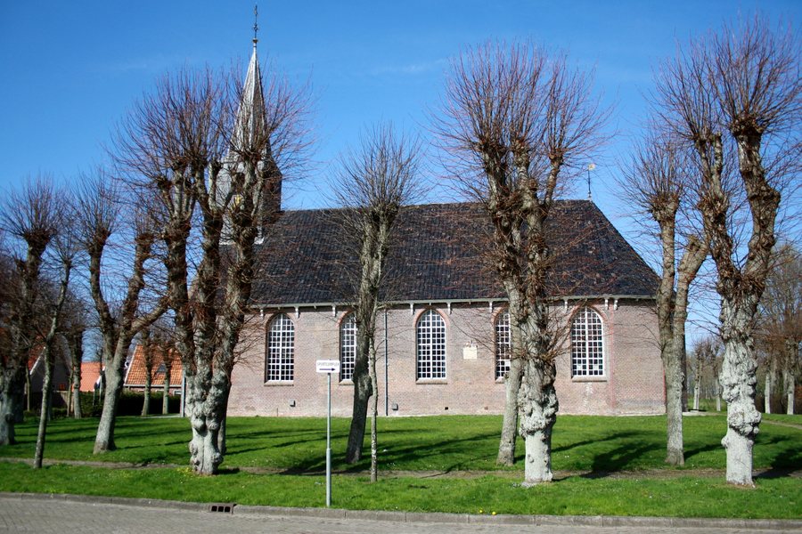 File:Vrouwenparochie-NH-kerk.jpg