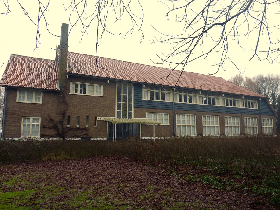 File:Slootdorp - Gemeenschapsgebouw.JPG