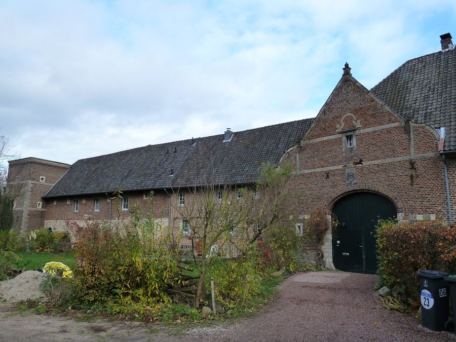 File:Lemiers-Kasteel Lemiers (1).JPG