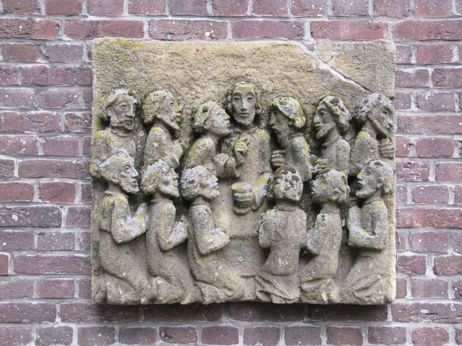 File:20100724-040 Sint Anthonis - Relief Sint Antonius Abt kerk.jpg