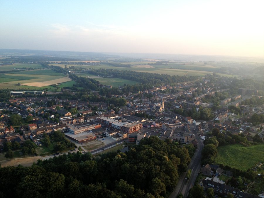 File:Simpelveld, aerial view.JPG