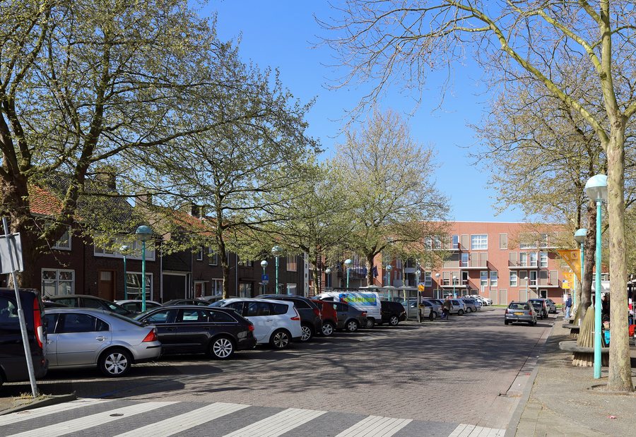 File:Oostburg Ledelplein R02.jpg