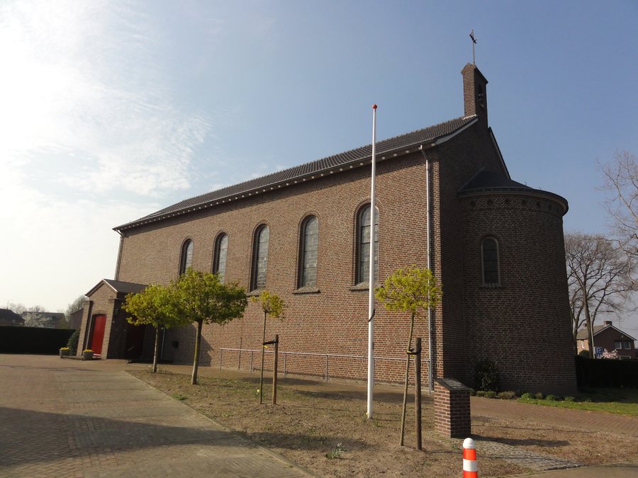 File:Venray Veulen, RK kerk..JPG