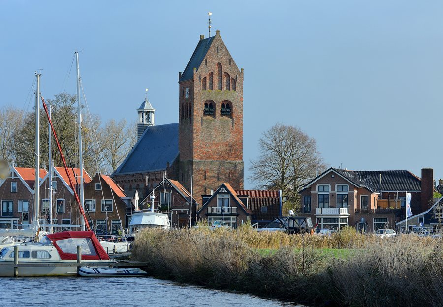 File:Grou, Sint-Pitertsjerke.jpg