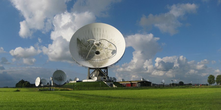 File:20120715 Grondstation Nationale SIGINT Organisatie (NSO) Burum Fr NL.jpg