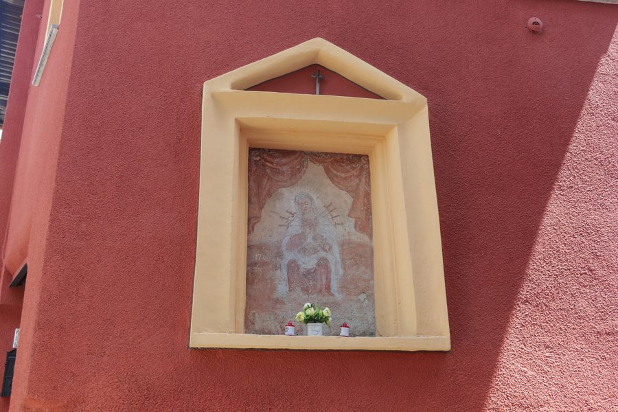 File:Cissano Affresco Madonna Addolorata 01.jpg
