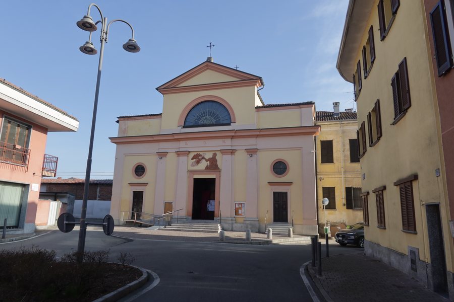 File:Lumellogno Chiesa dei Santi Ippolito e Cassiano 01.jpg