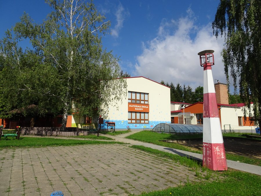 File:Bánov, MŠ.jpg