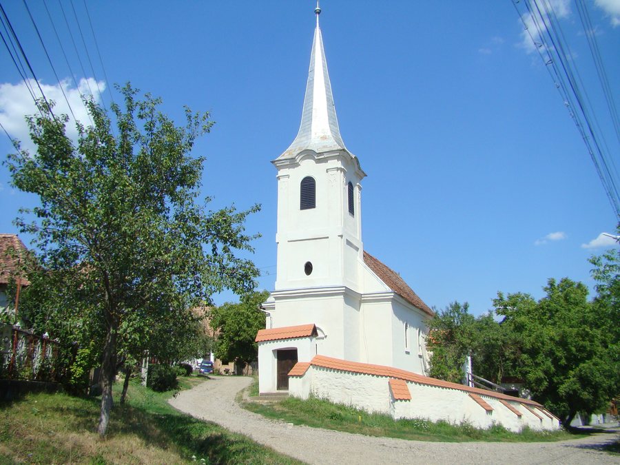 File:RO MS Biserica unitariana din Galesti (1).jpg