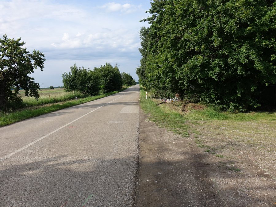File:Veľká Mača 24 Slovakia 1.jpg