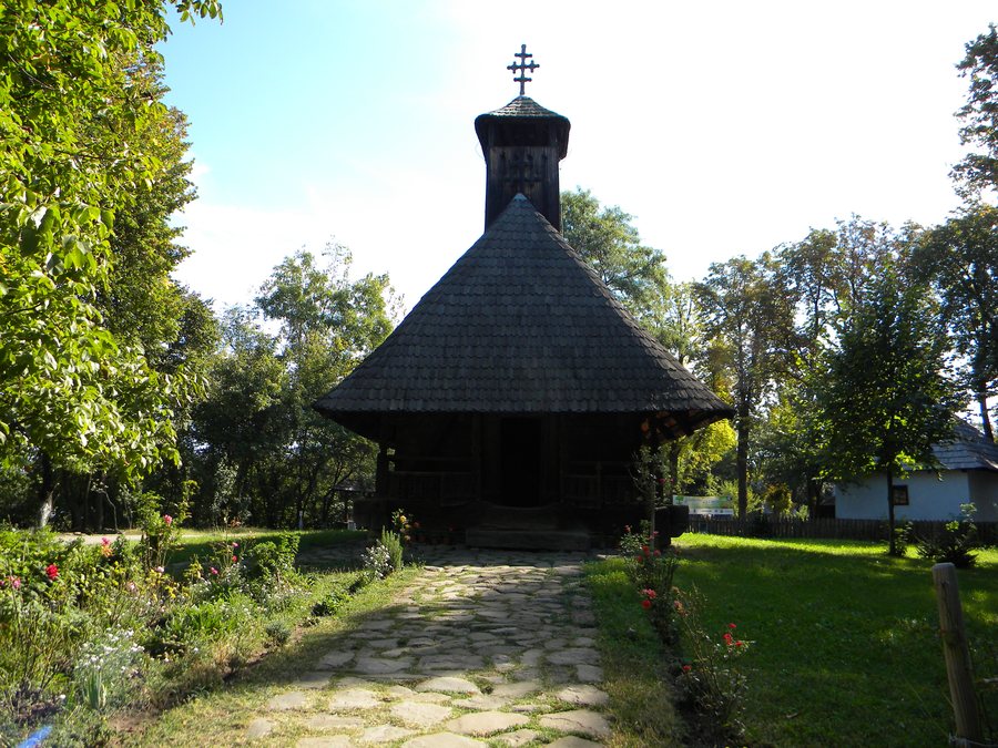File:Bucharest, Romania. National Village Museum. Church from Timiseni, Gorj 1773.jpg