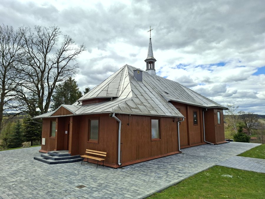 Virgin Mary Queen of Poland church in Zahutyń (2026)a
