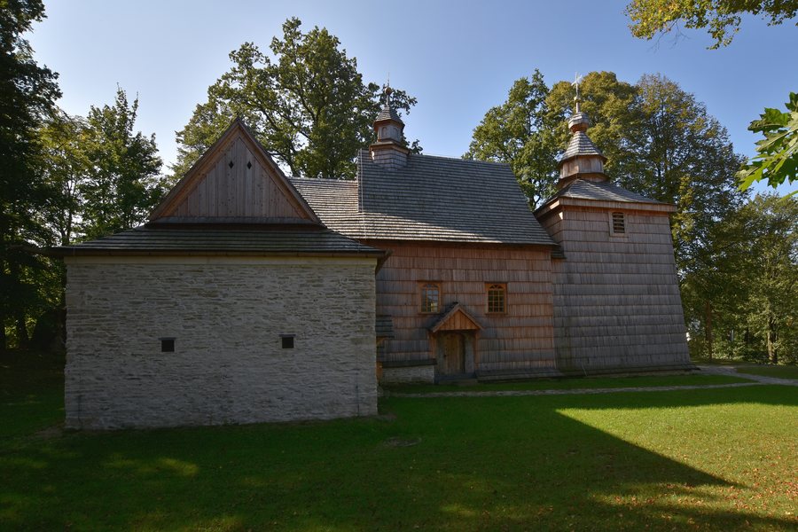 Królik Polski, Church of the Nativity of the Blessed Virgin Mary and Saint Wenceslaus (HB2)