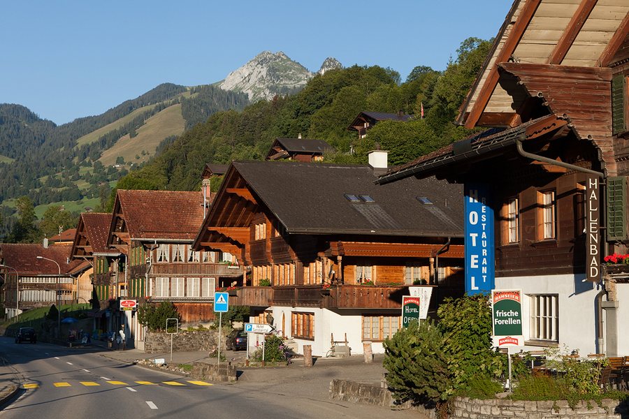 File:Boltigen-Dorf.jpg