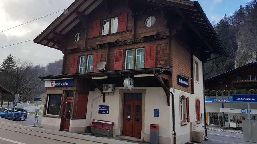 File:Brienzwiler railway station.jpg