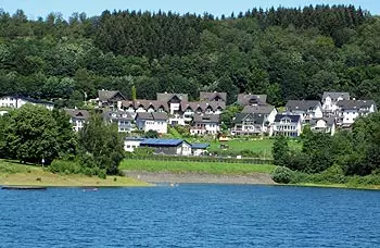 Sondern - Ferienhaus am See